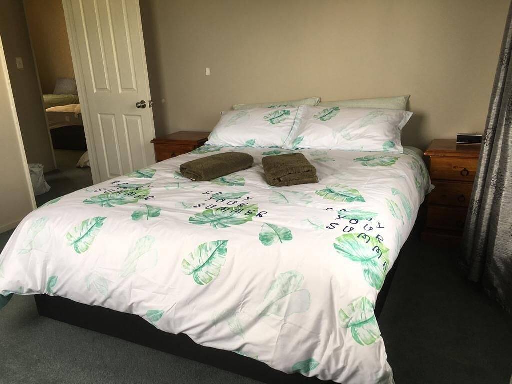 Irishman Drive Retreat, free wifi. in Twizel, Mackenzie District