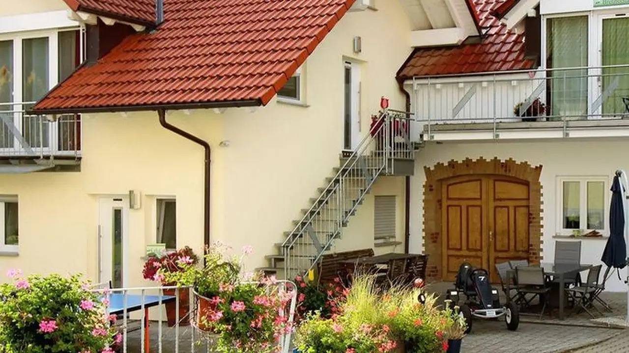 Entire holiday apartment, Ferienwohnung für 2 Personen (60 m²) in Bodnegg in Bodnegg, Region Bodensee-Oberschwaben