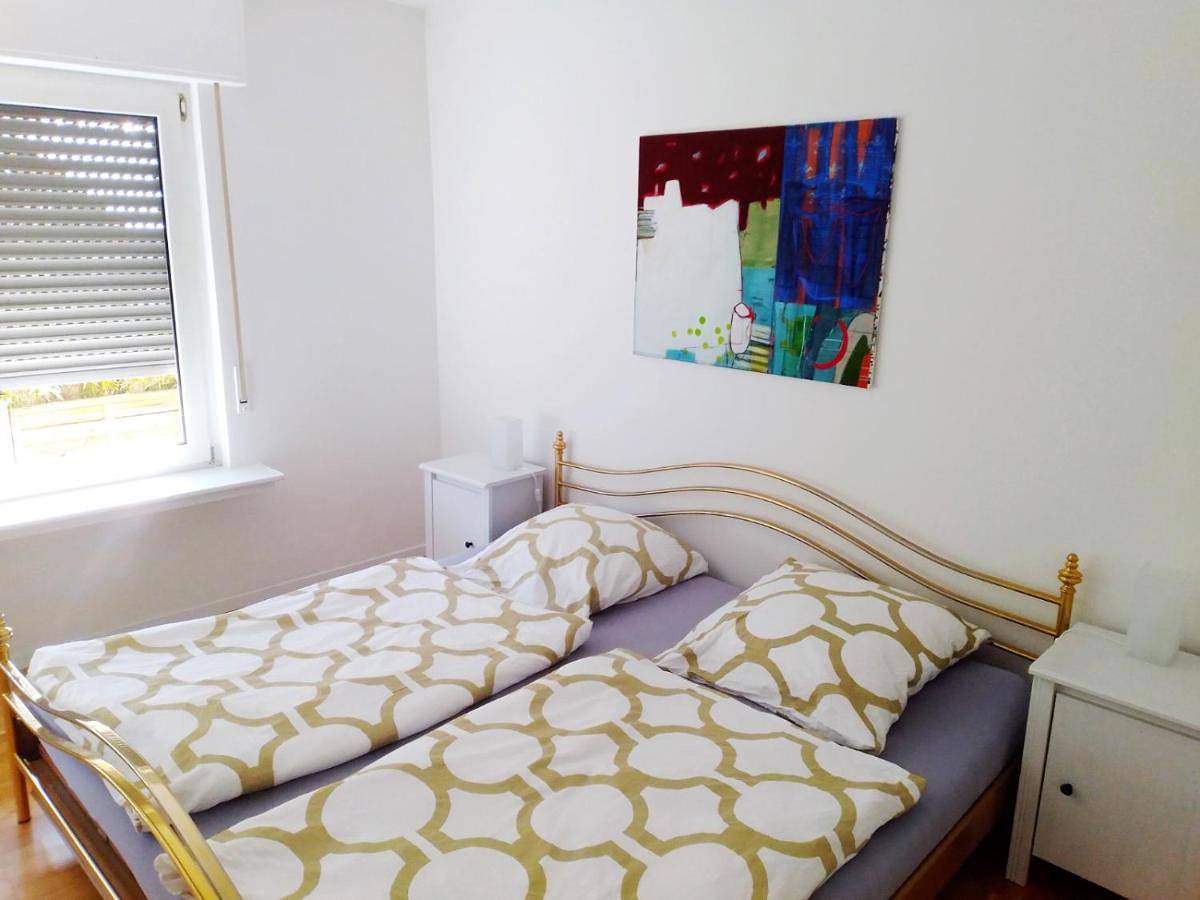 Ganze Wohnung, Zentrale ruhige Lage mit Parkplatz und Terrasse in Bad Honnef, Siebengebirge