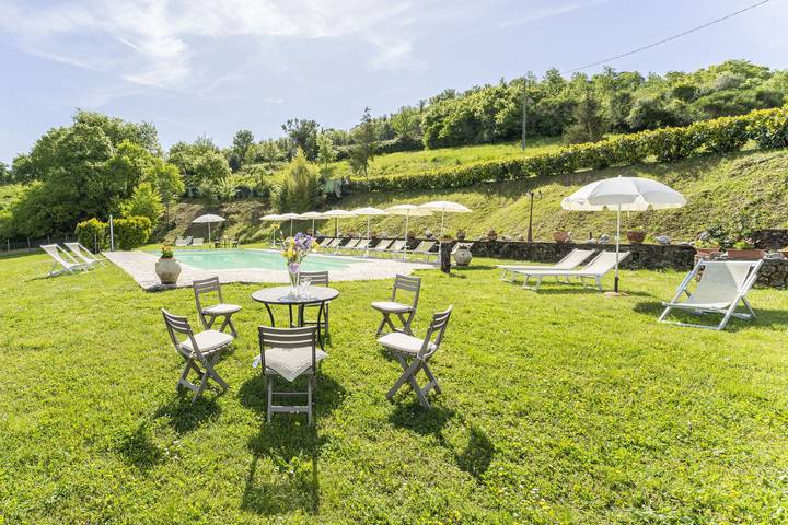 Location de vacances pour 4 personnes, avec jardin et piscine à Radicondoli - 3