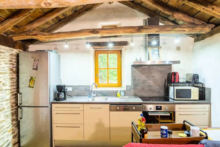 Gîte pour 3 personnes, avec jardin et piscine à Saint-Germain-de-Calberte - 4