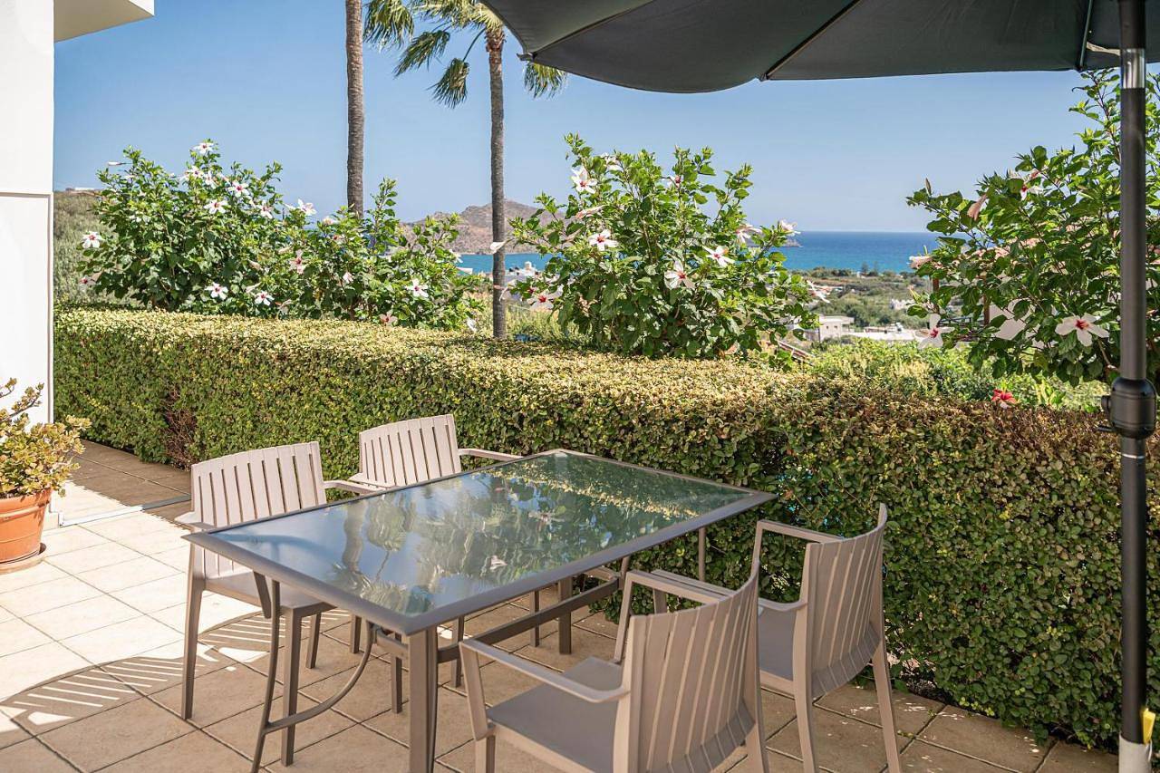 Appartement entier, Apartment with Sea View in Agia Marina, Région de la Canée