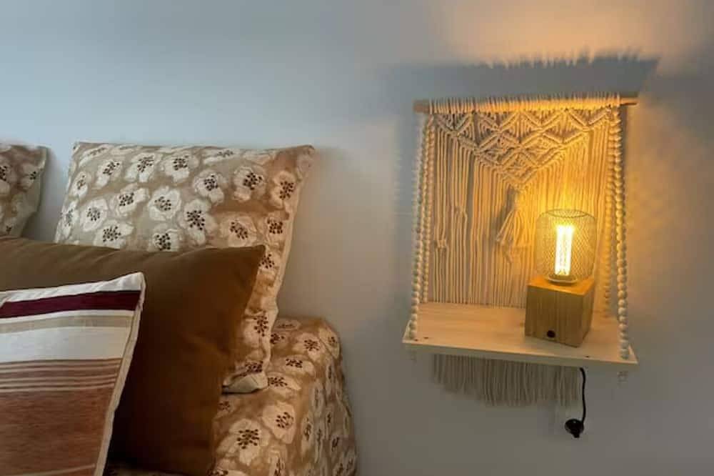 Entire apartment, Clémentine in La Ciotat, Marseille region