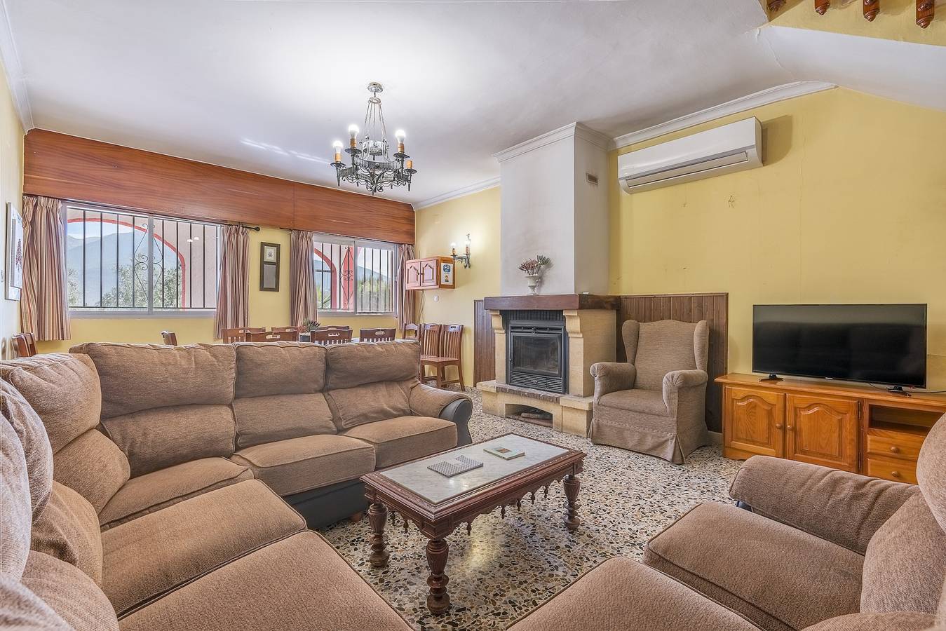 Casa rural 'Ana - Cortijo Puerta' con piscina privada, Wi-Fi y aire acondicionado in Órgiva, Provincia de Granada