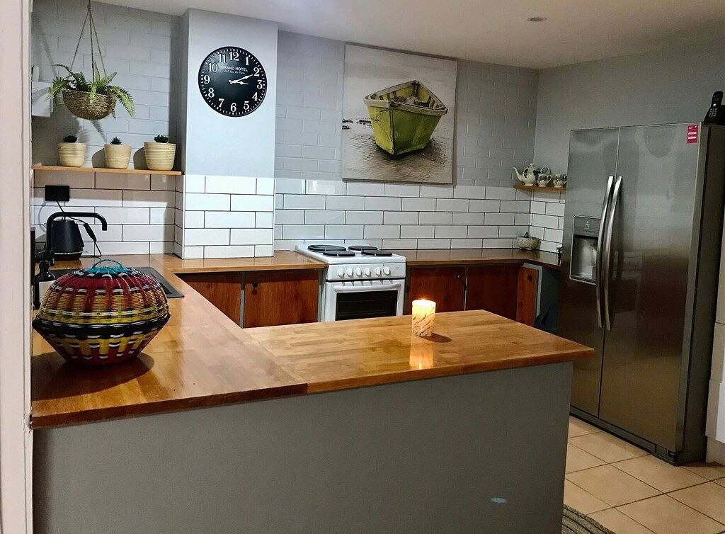 Ganze Wohnung, Beachfront On The Esplanade - Bay Views - Spacious Ground Floor in Hervey Bay, Fraser Coast