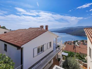 Ferienwohnung für 4 Personen, mit Garten und Terrasse in Labin-Rabac