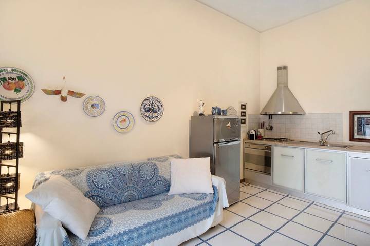 Appartamento intero, Appartamento 'La Terrazza Di Sabrina' con terrazza privata, balcone e Wi-Fi in Sanremo, Comune di Sanremo