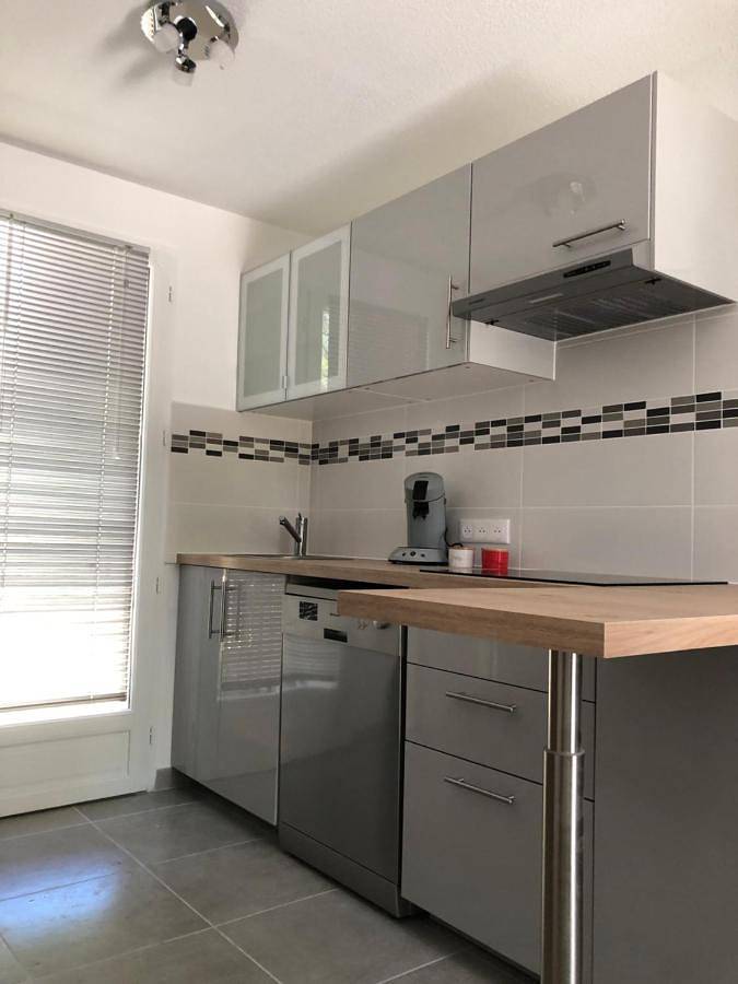 Gîte pour 6 personnes, avec jardin ainsi que piscine et vue à Castries - 4