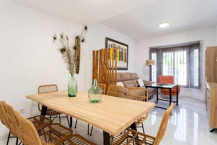 Ferienhaus für 8 Personen, mit Garten und Ausblick sowie Terrasse - 1