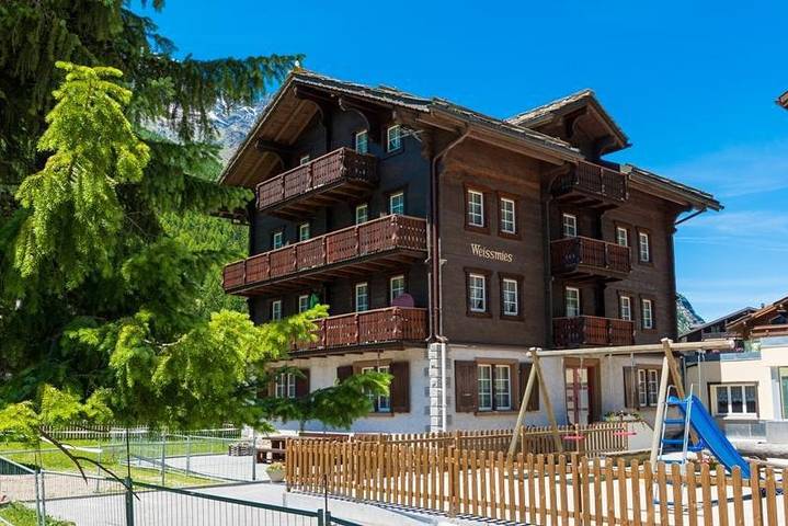 Gîte pour 6 personnes, avec balcon, adapté aux familles à Saas-Grund - 2