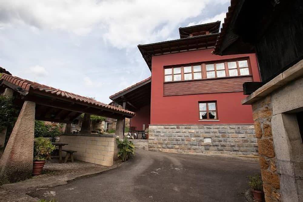 Casa Miyares pour 7 personnes in Cangas de Onís, Asturias Province