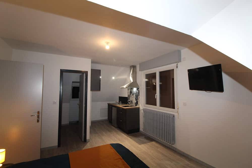 Apartamento entero, Studio East private kitchen and bathroom wc  in Loudéac, Côtes-d'Armor