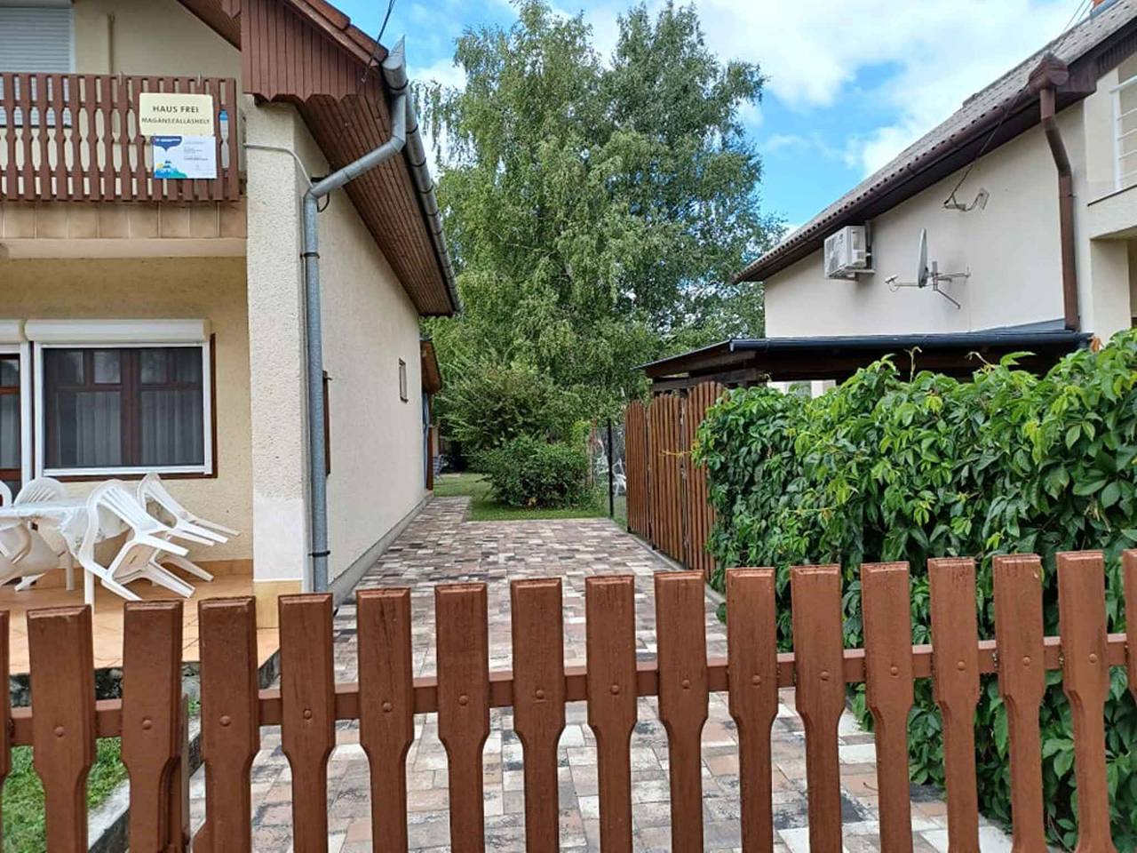 Ferienhaus mit moderner Einrichtung in Balatonkeresztur, Plattensee Südufer