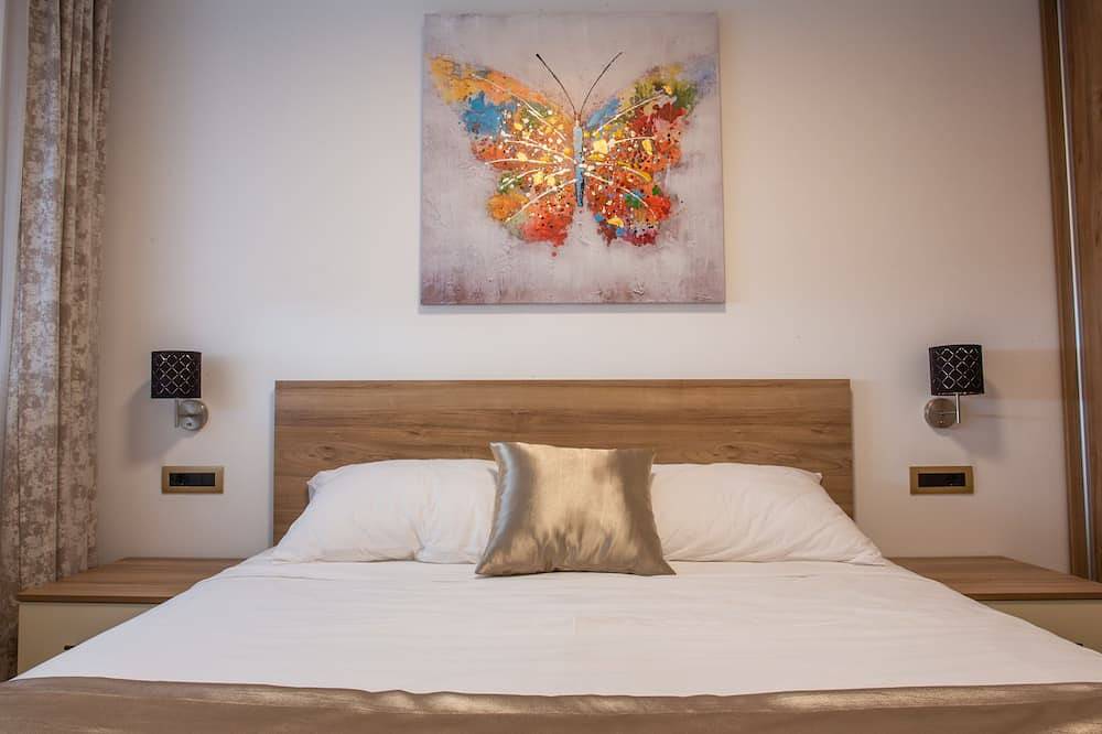 Ganze Wohnung, Modern apartment first row to the sea in Stobrec, Split-Dalmatien