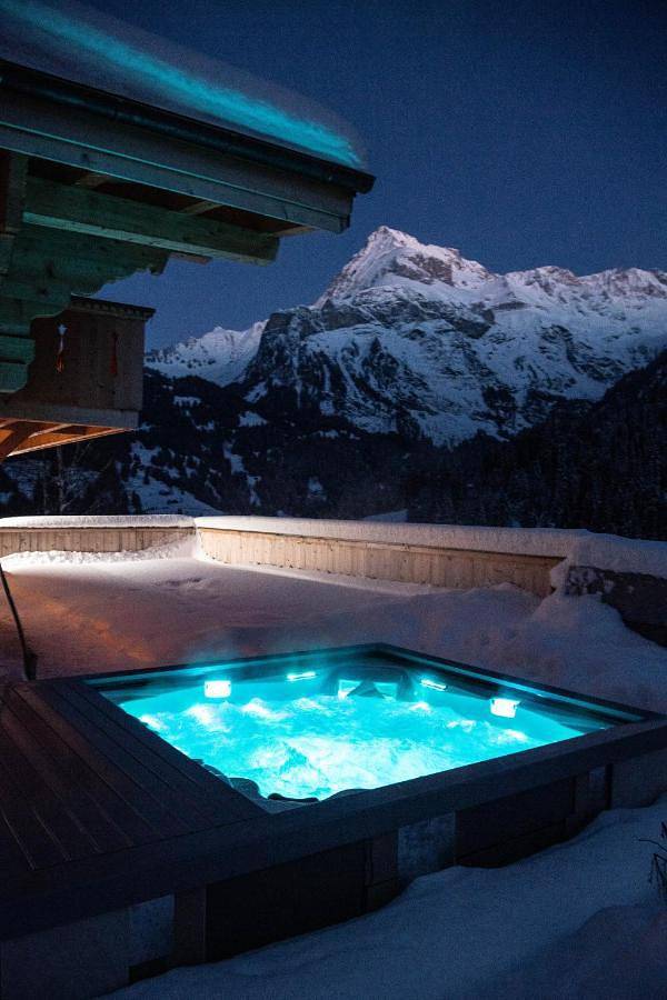 Ferienhaus für 13 Personen, mit Garten und Pool sowie Ausblick