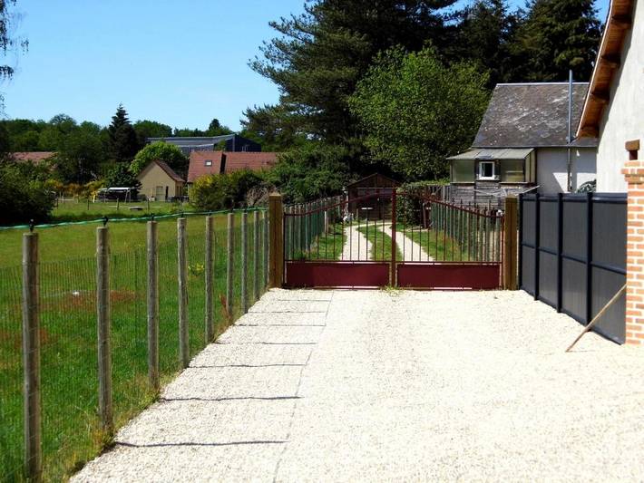 Gîte pour 5 personnes, avec vue et jardin, adapté aux familles à Nouan-le-Fuzelier - 2