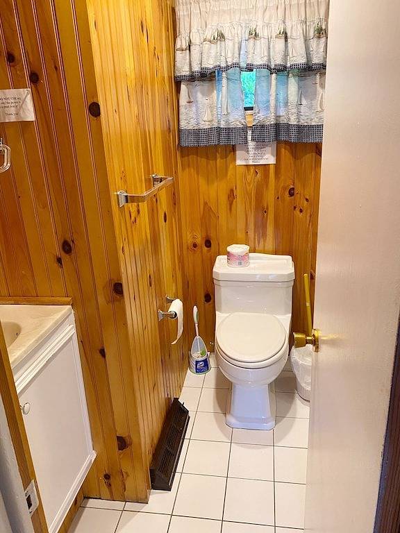 Log cabin for 6 people, with terrace in Lake George