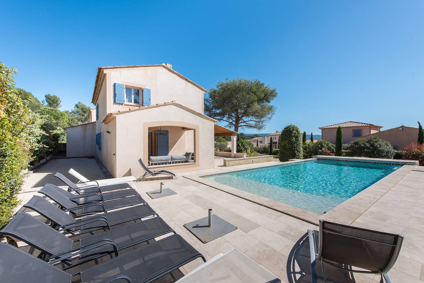 Gîte pour 8 personnes avec piscine in Saumane-de-Vaucluse, Vaucluse