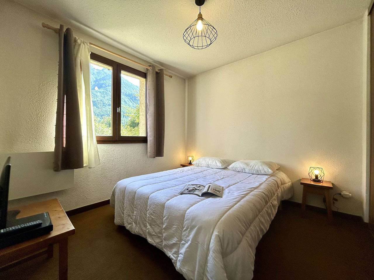 Appartement entier, Appartement spacieux avec jardin privatif - 6 pers. in Le Monêtier-les-Bains, Serre Chevalier