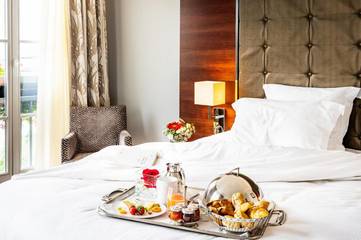 Location de vacances pour 2 personnes, avec piscine et sauna ainsi que jacuzzi et terrasse, animaux acceptés dans Disneyland Paris