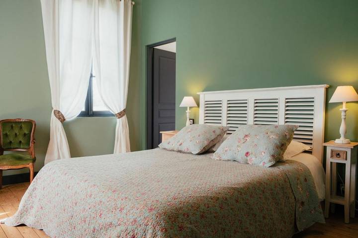 Gîte pour 2 personnes, avec jardin et vue à La Roche-Chalais - 4