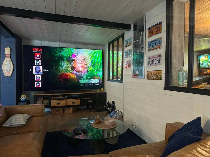 Location de vacances pour 9 personnes, avec piscine ainsi que vue et jardin à Changé - 4