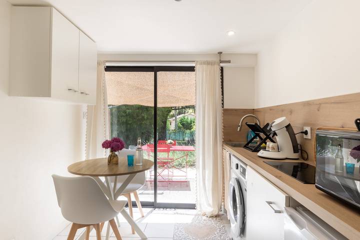 Ferienhaus für 2 Personen, mit Garten in Rhone-Alpes - 4