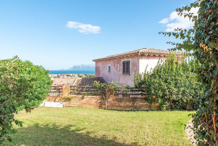 Villa pour 6 personnes, avec balcon et jardin en Sardaigne - 4