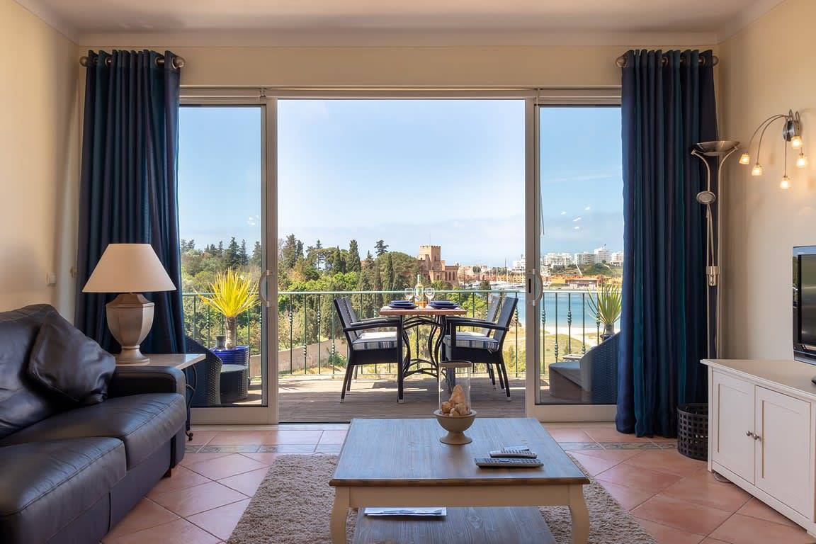 Ferienhaus für 4 Personen mit Pool in Ferragudo, Faro Distrikt