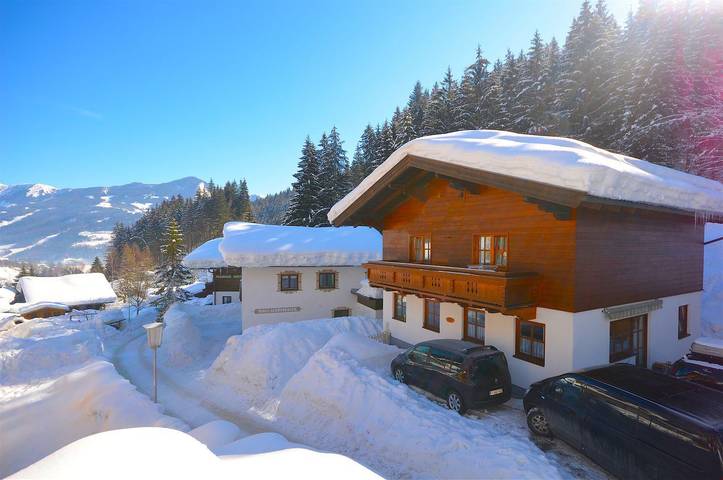 Ferieudlejning for 16 personer, med Balkon og Terrasse i Zell am See