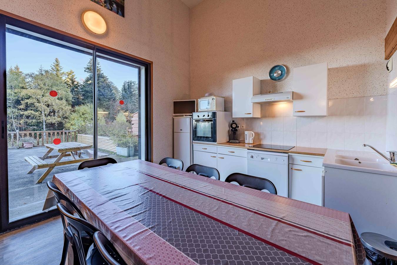 Ganze Wohnung, Ferienwohnung 'Framboise Les Monts D'olmes' mit Bergblick und privater Terrasse in Les Monts d'Olmes, Montferrier