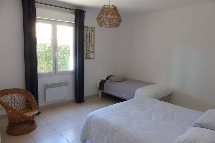 Location de vacances pour 5 personnes, avec terrasse et jardin dans Plage de la Cèpe - 2