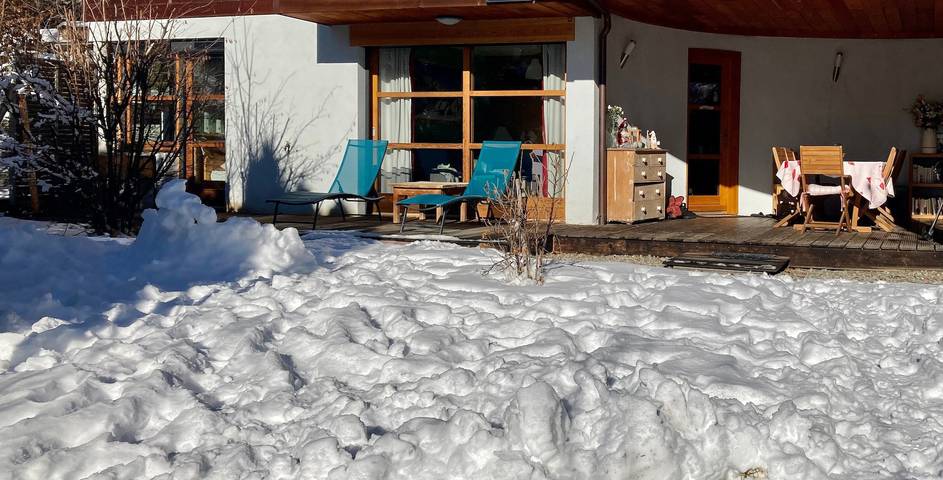 Apartamento entero, Apartamento "Charmant dans Chalet" con vistas a la montaña, terraza privada y Wi-Fi in Briançon, Serre Chevalier
