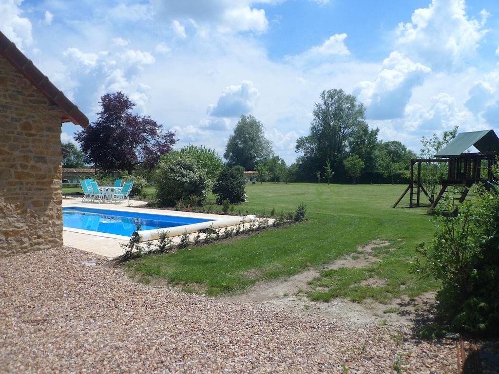 Gite la Ferme des Forges in Germigny-l'Exempt, Saint-Amand-Montrond