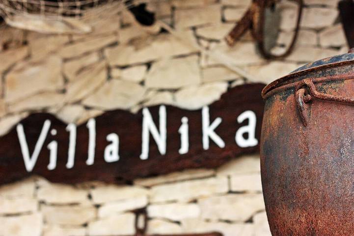 Charmante Villa Nika mit Pool auf der schönsten Insel der Adria in Supetar, Brac
