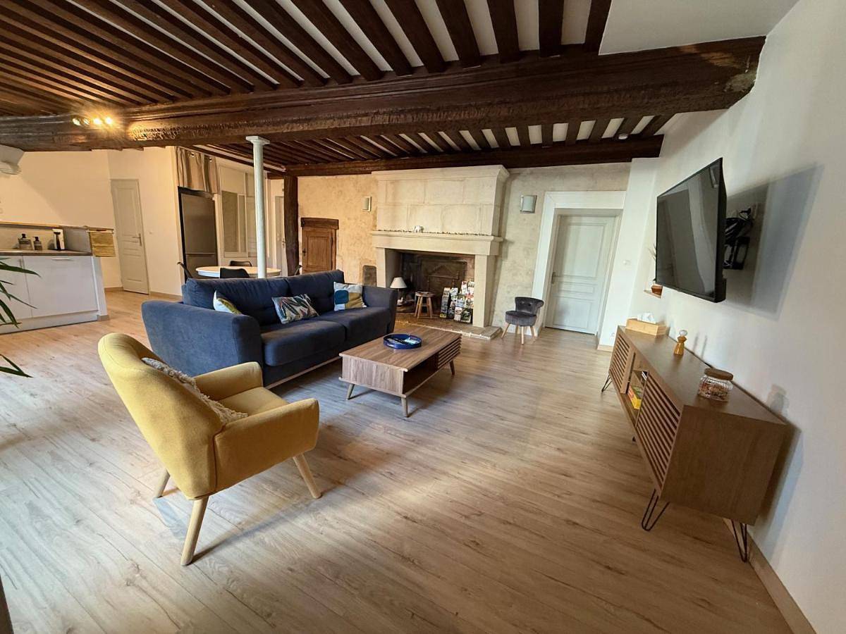 Appartement entier, One-Bedroom Apartment in Langres, Haute-Marne