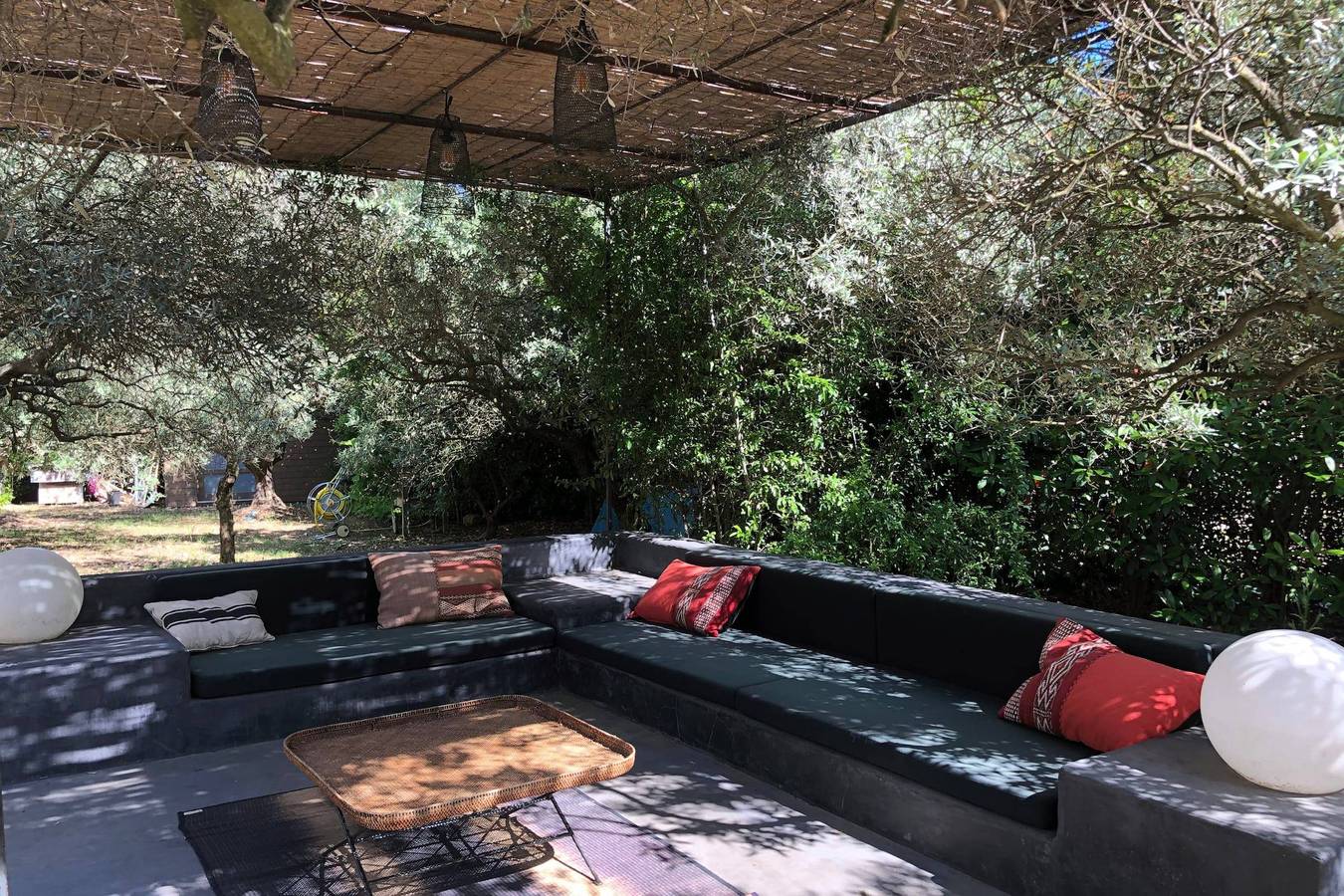 La Matina: Family Haven with Olive Garden Oasis in Lauris, Parque natural regional del Luberon