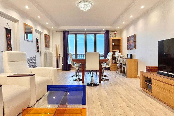 Appartement de vacances pour 6 personnes, avec balcon ainsi que piscine et jardin - 1