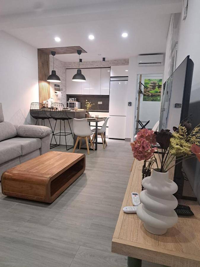 Apartamento de vacaciones para 8 personas, con vistas y terraza, Se admiten mascotas - 1
