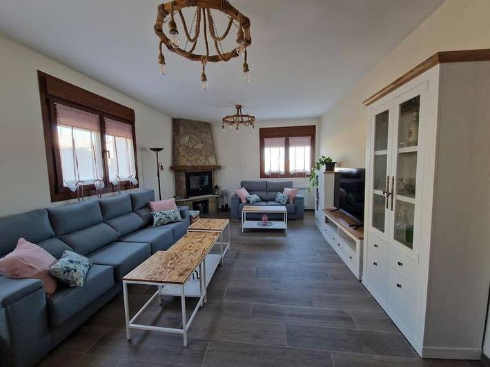 Casa de vacaciones para 10 personas, con jardín además de piscina y vistas en Comarca de Ávila - 2