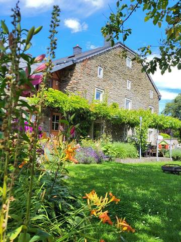 Chambre d’hôte pour 2 personnes, avec jardin ainsi que jacuzzi et sauna à Houffalize