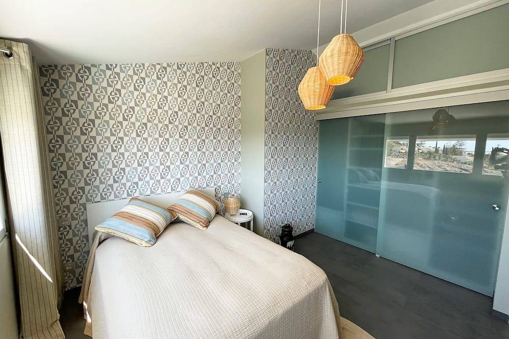 Luxury Villa Morelli - sea view & heated pool in San Agustin, San Bartolomé de Tirajana