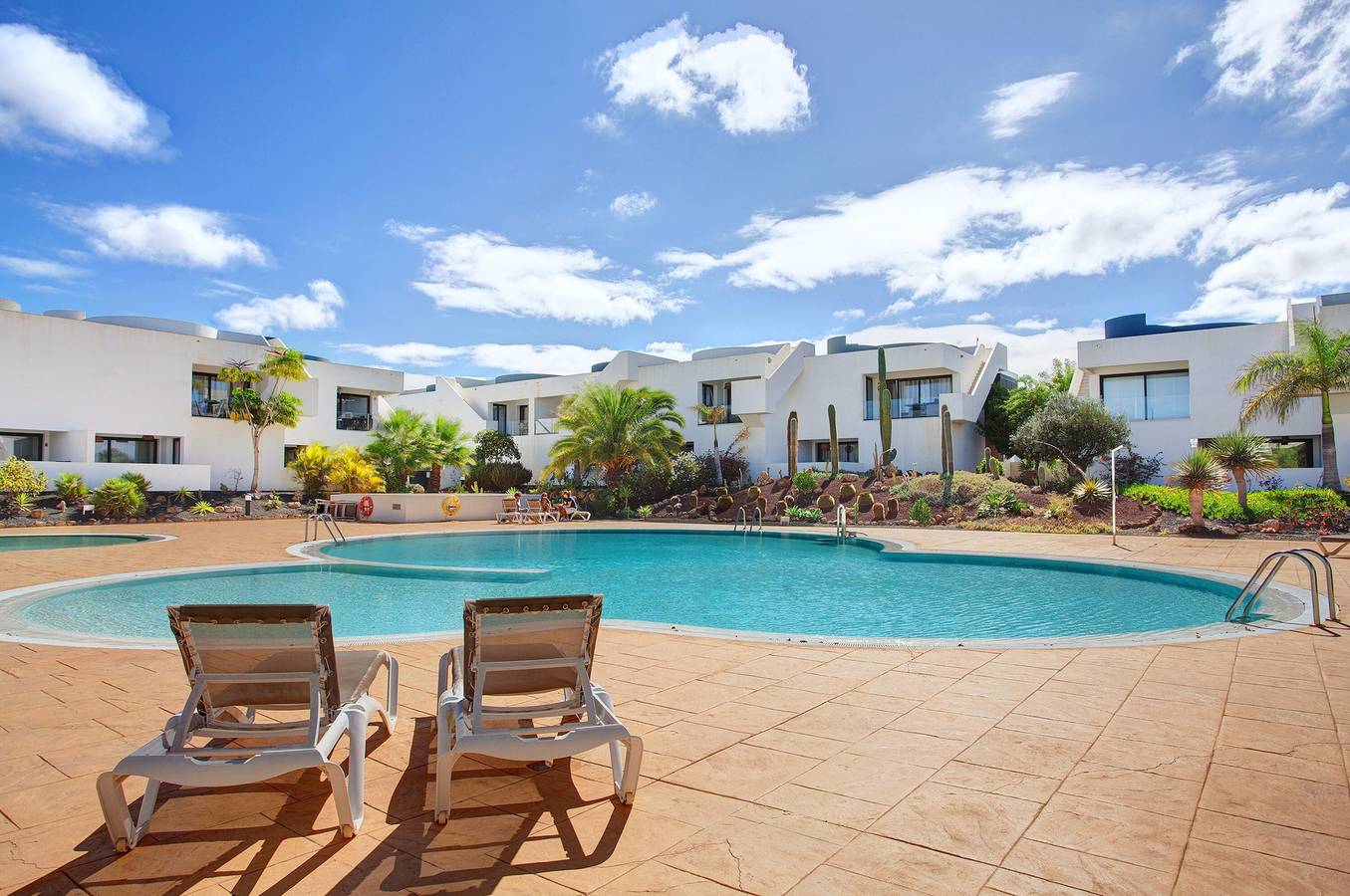 Casa de vacaciones 'The Garden Secret' con piscina compartida, terraza privada y Wi-Fi in La Oliva, Fuerteventura