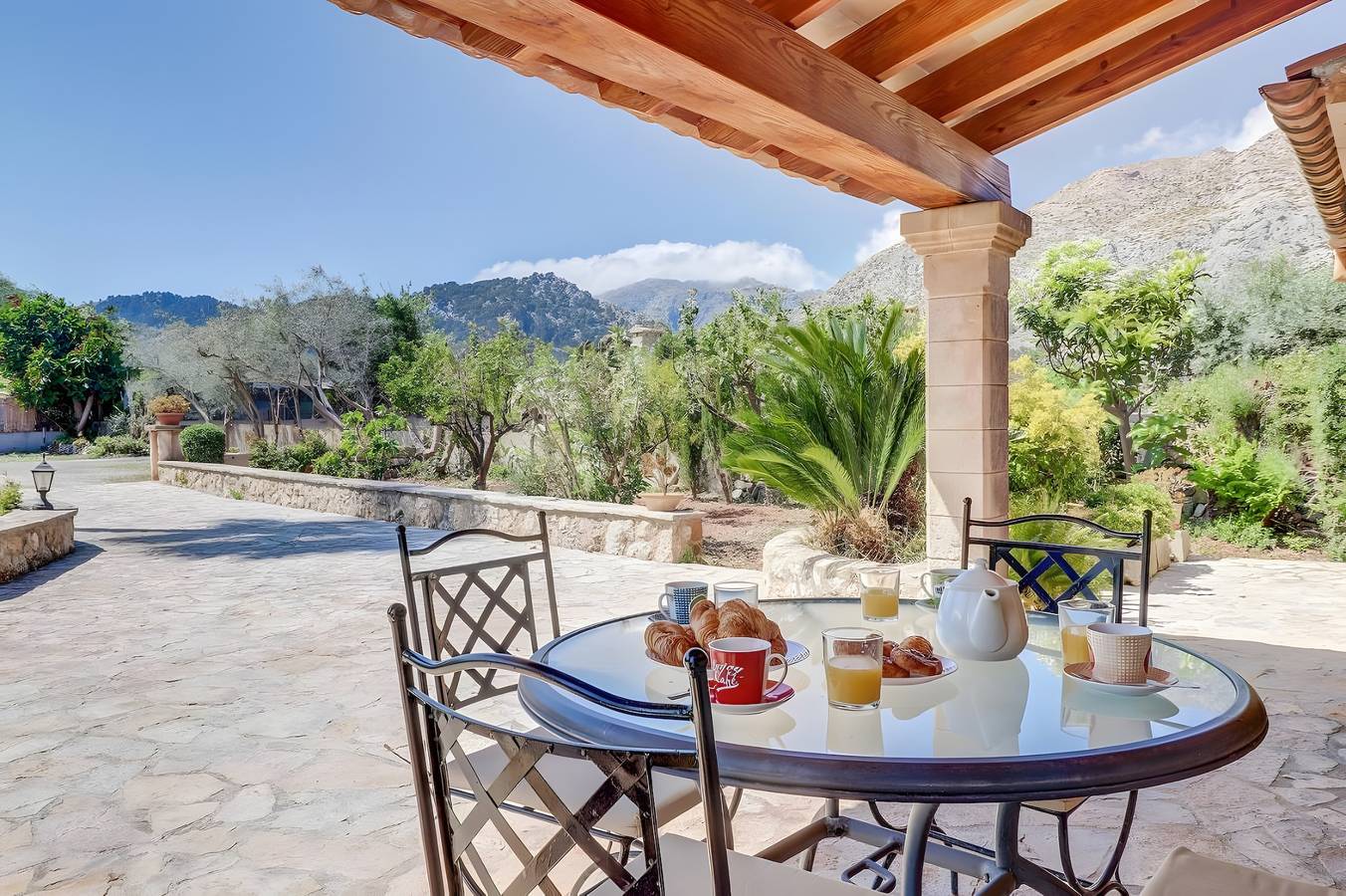 Villa 'Can Joan' mit Bergblick, Wi-Fi und Klimaanlage in Pollença Stadt, Pollença