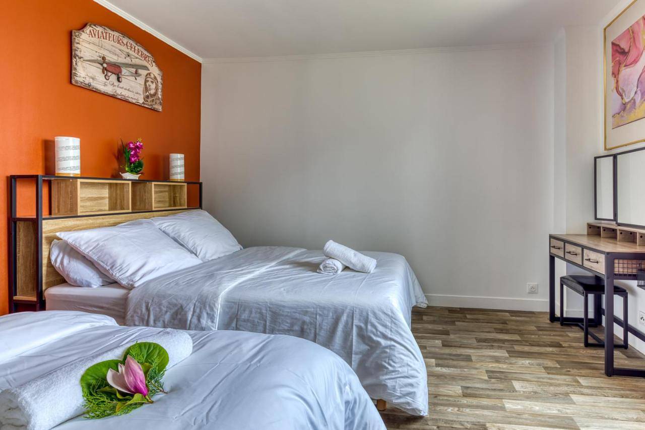 Double Room with Park View in Lillebonne, Région du Havre