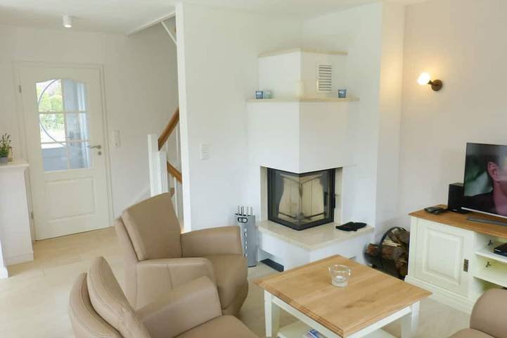 Ferienhaus für 5 Personen, mit Sauna und Terrasse sowie Garten in Süddorf