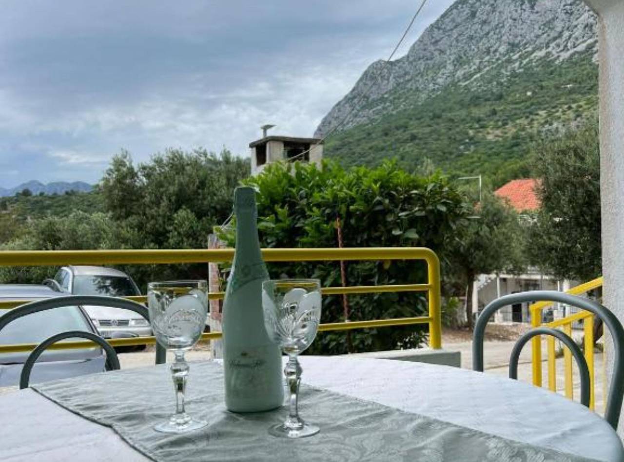 Appartamento vacanze a Podaca a partire da 69€ a notte
