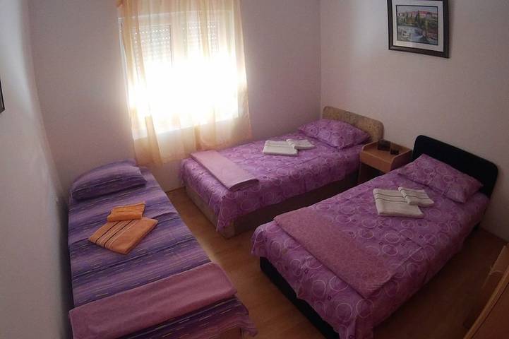 Ferienwohnung für 5 Personen, mit Terrasse in Budva - 3