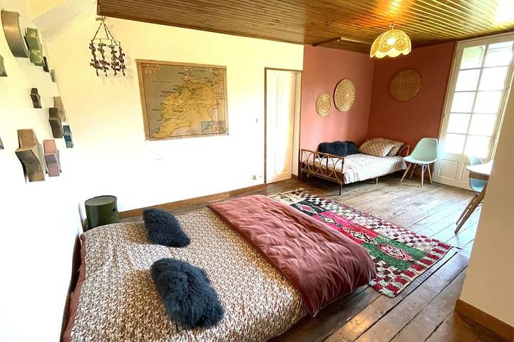 Location de vacances pour 25 personnes, avec jardin à Champlitte - 3