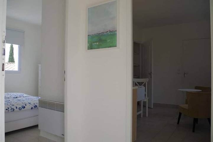 Gîte pour 2 personnes, avec Terrasse ainsi que Jardin et Piscine à Péret - 2